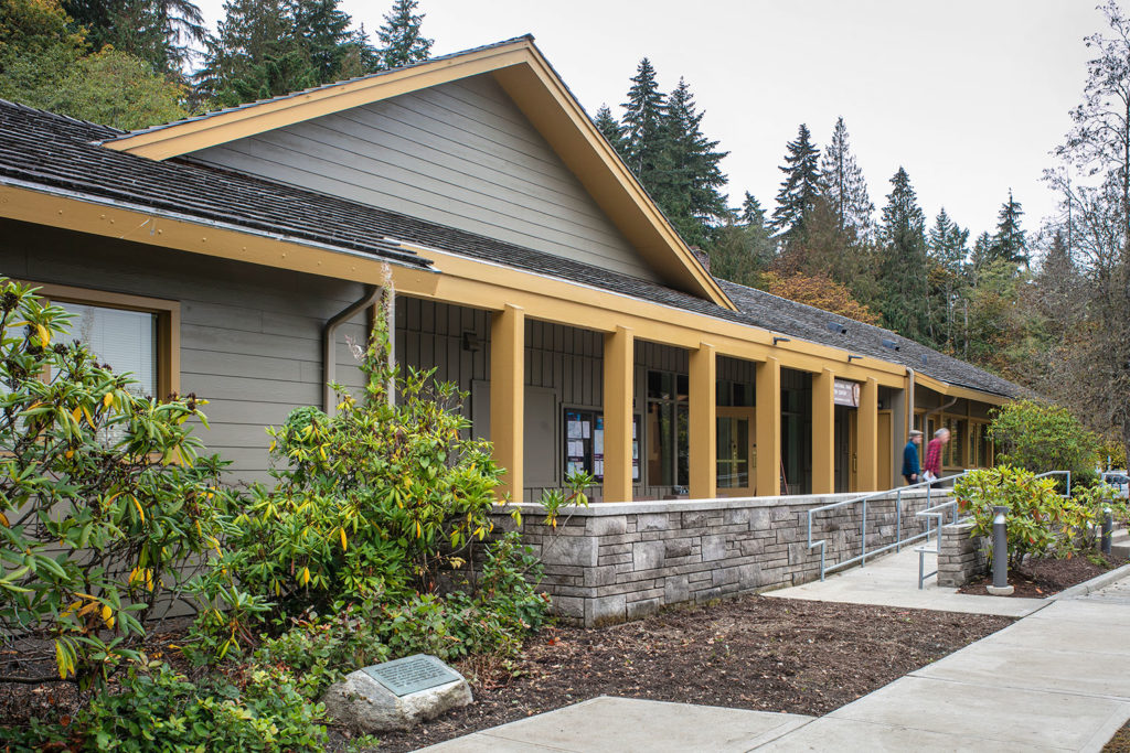 Hoh Rain Forest and Olympic National Park Visitor Center ...